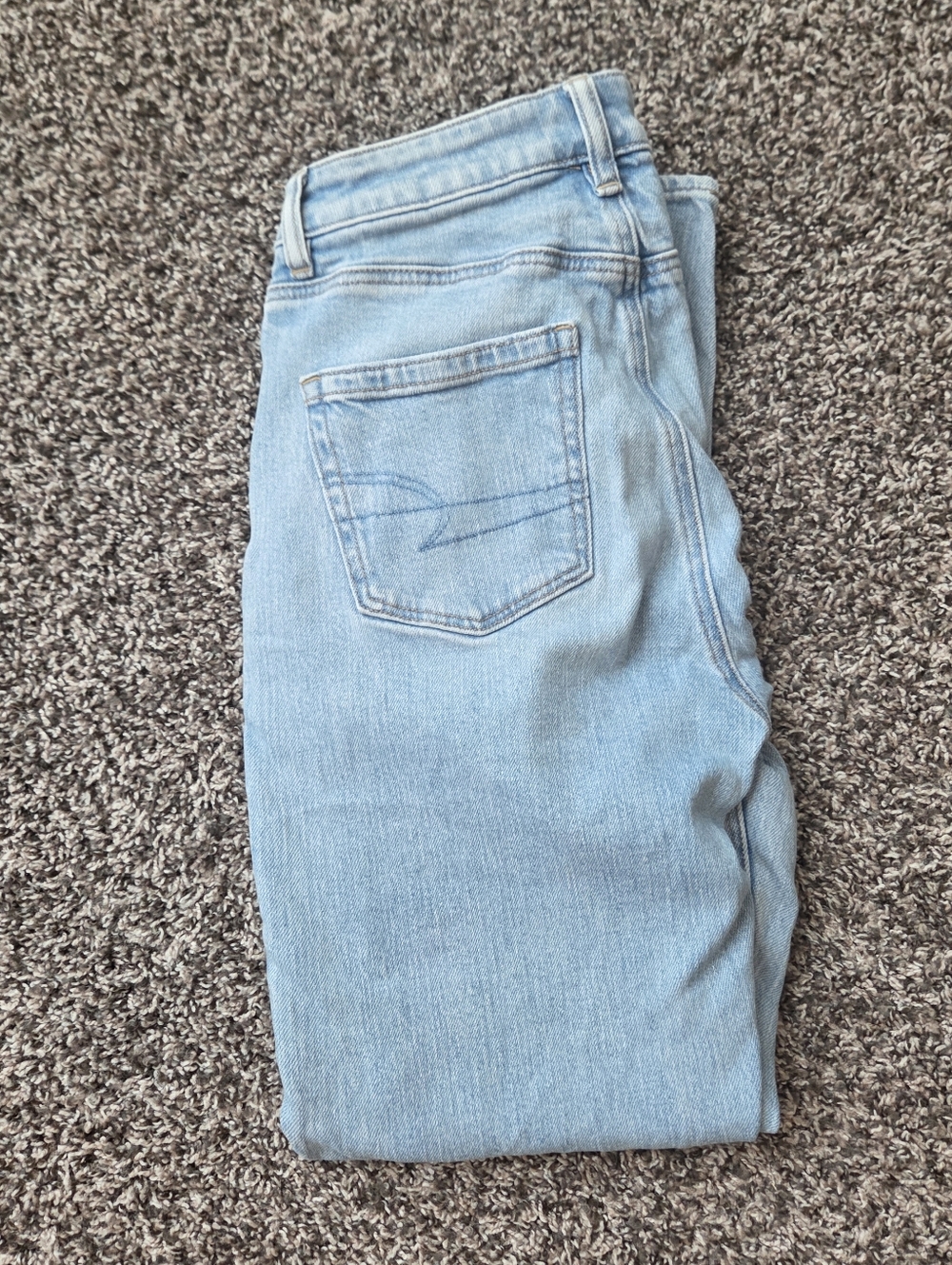 Women's American Eagle Jeans.
